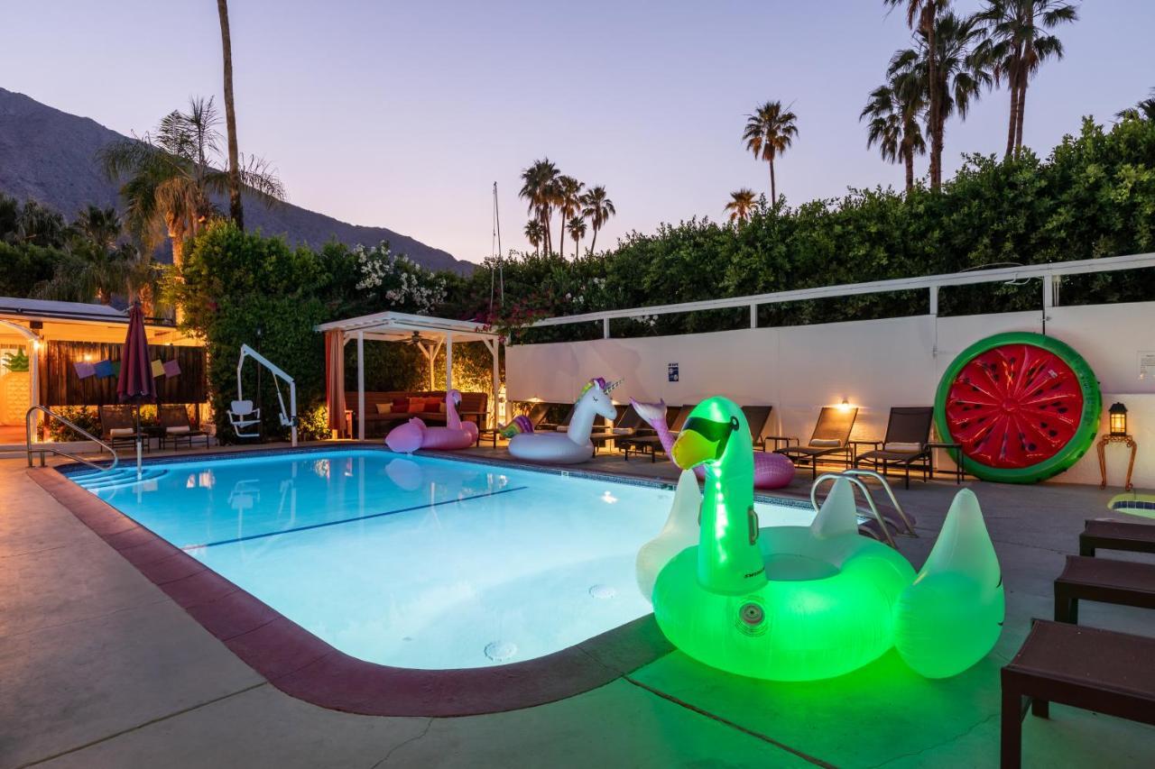 Float Palm Springs Hotell Exteriör bild