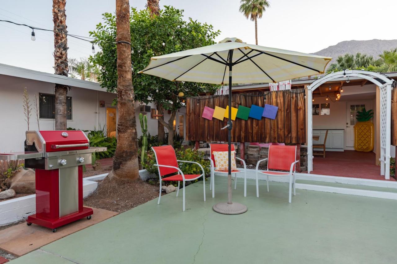 Float Palm Springs Hotell Exteriör bild