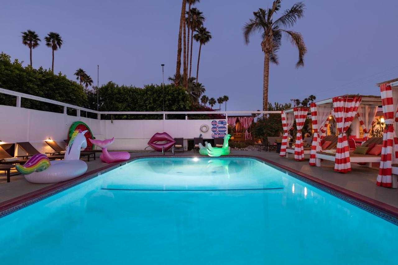 Float Palm Springs Hotell Exteriör bild
